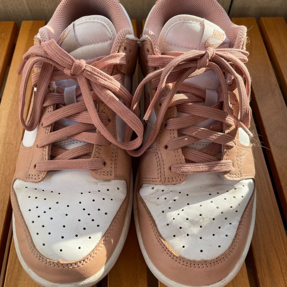 Nike Women’s Pink and White Low-Top Sneakers